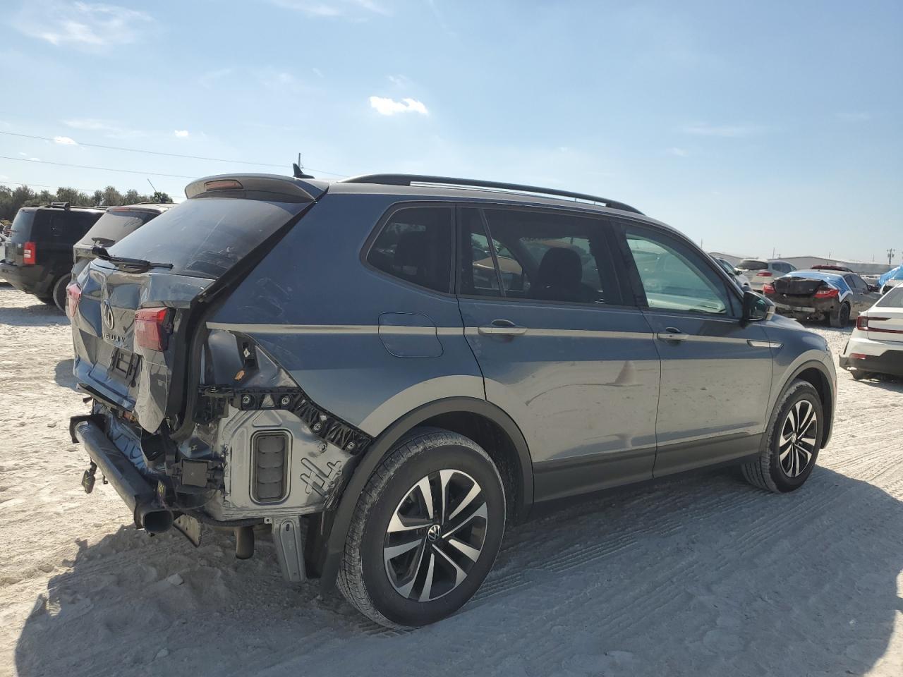 2024 Volkswagen Tiguan - zdjęcie 3