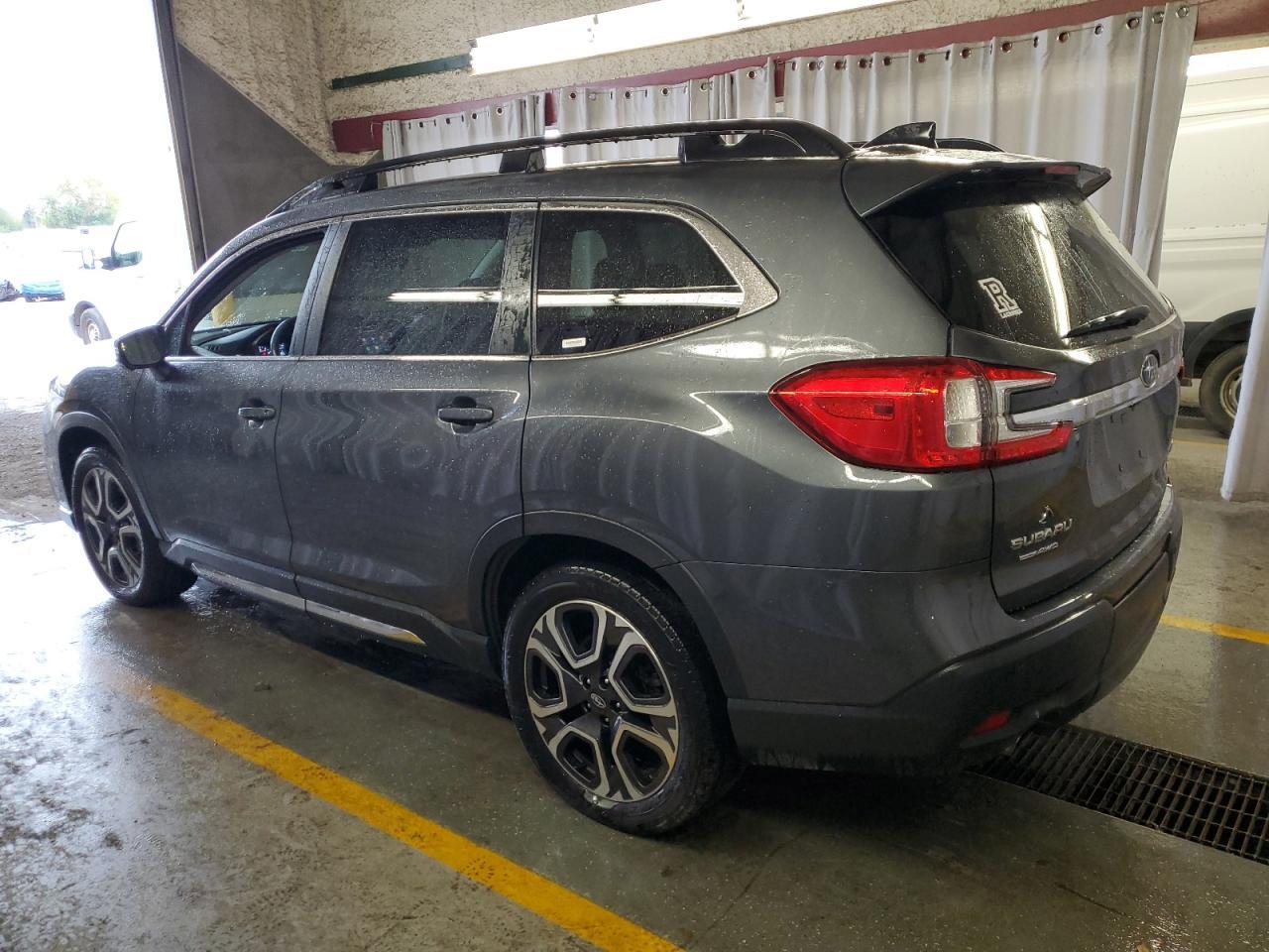 2023 Subaru Ascent Limited - zdjęcie 2