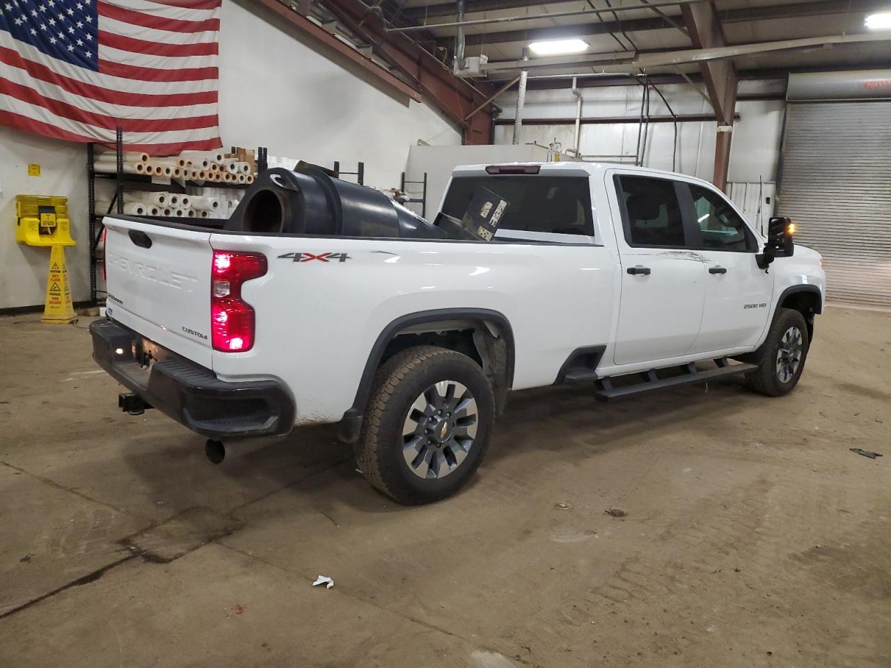 2023 Chevrolet Silverado K2500 Custom - zdjęcie 3