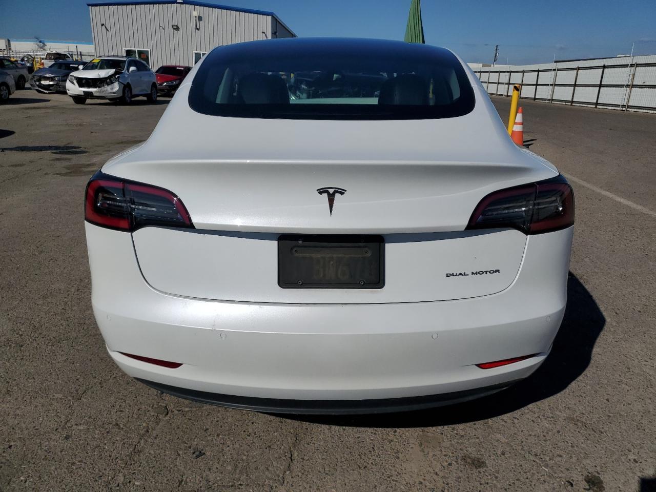 2021 Tesla Model 3 - zdjęcie 6