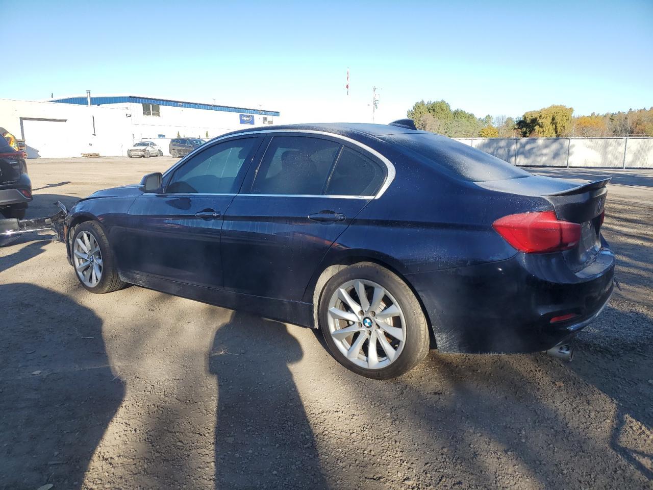2017 BMW 320 Xi - zdjęcie 2