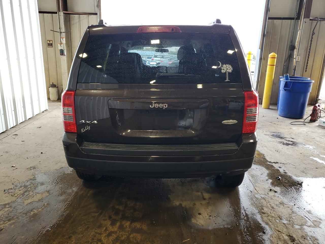 2014 Jeep Liberty (Patriot) - zdjęcie 6