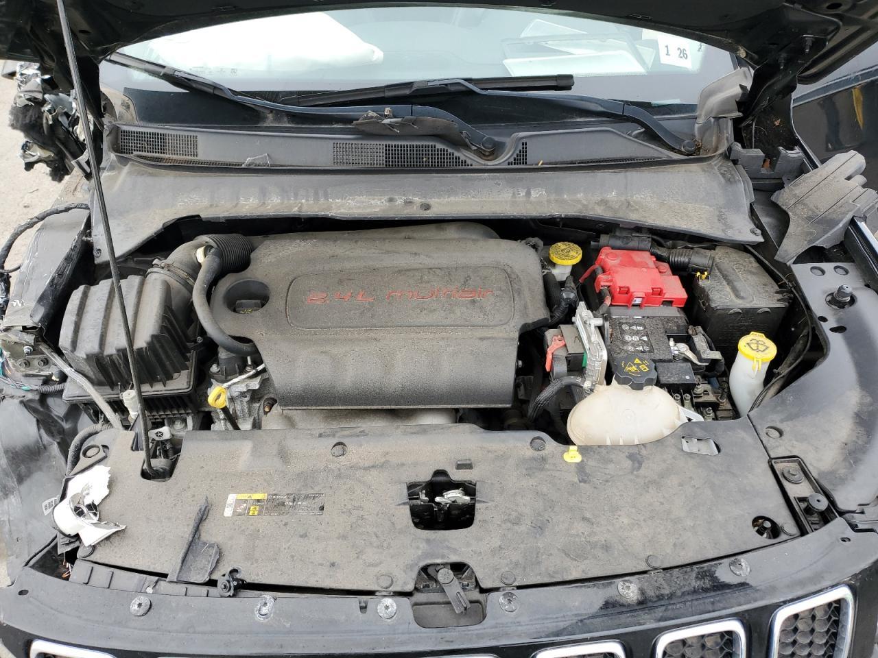 2021 Jeep Compass Latitude - zdjęcie 12