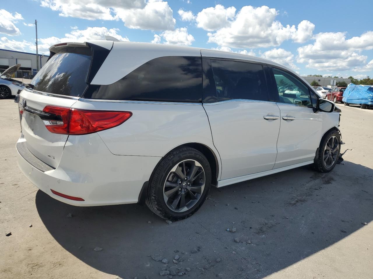 2023 Honda Odyssey - zdjęcie 3