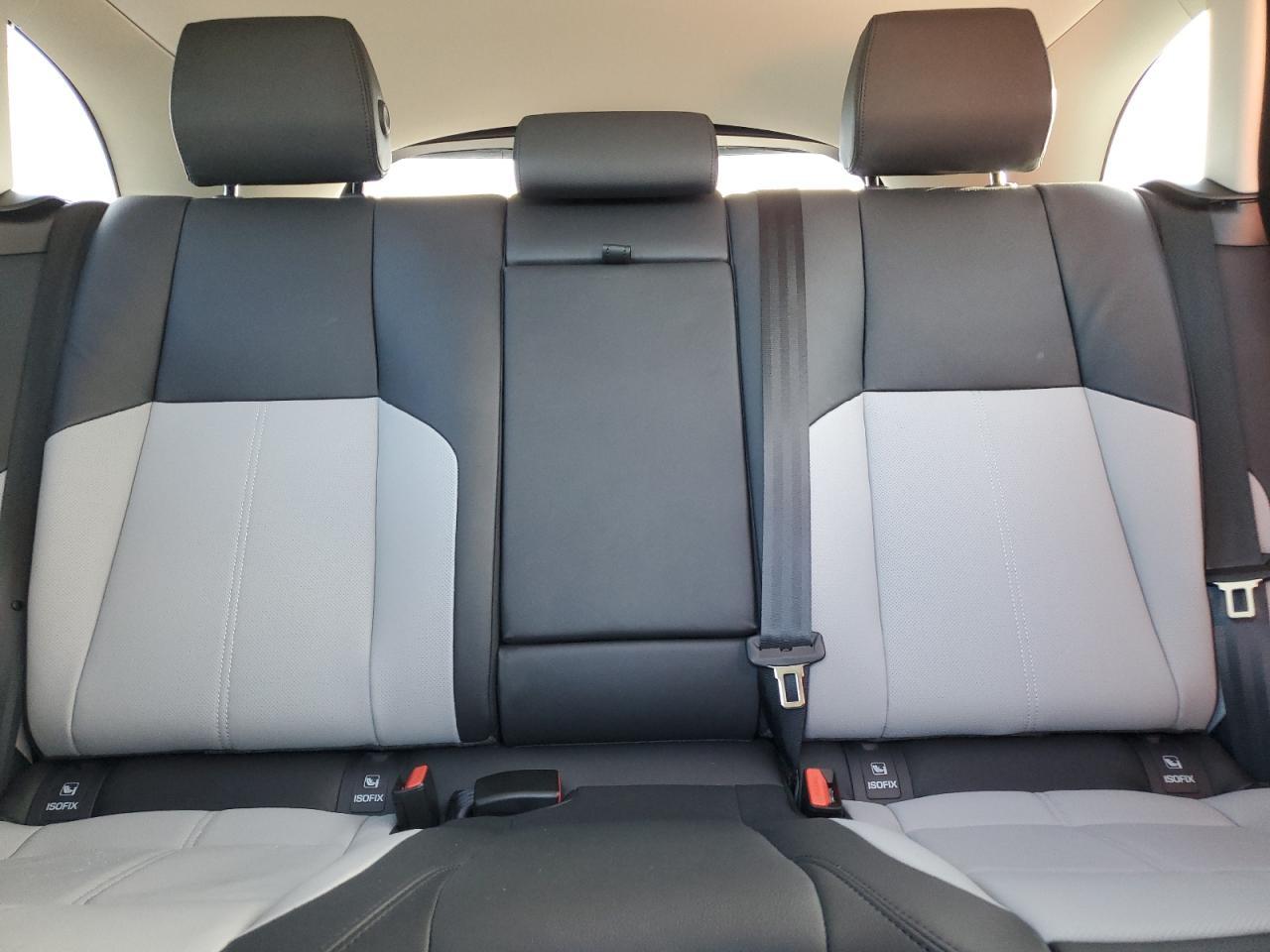 2025 Land Rover Range Rover Velar - zdjęcie 10