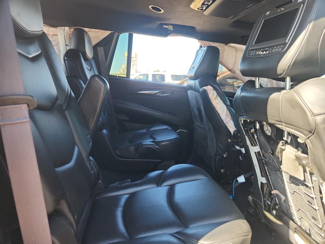 2017 Cadillac Escalade Platinum - zdjęcie 11