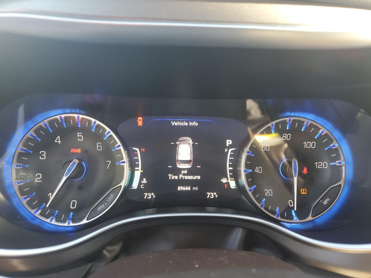 2017 Chrysler Pacifica - zdjęcie 9
