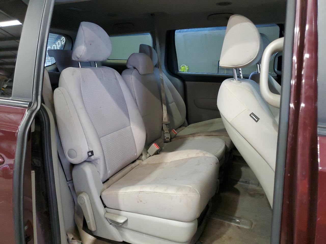 2017 Kia Sedona Lx - zdjęcie 11