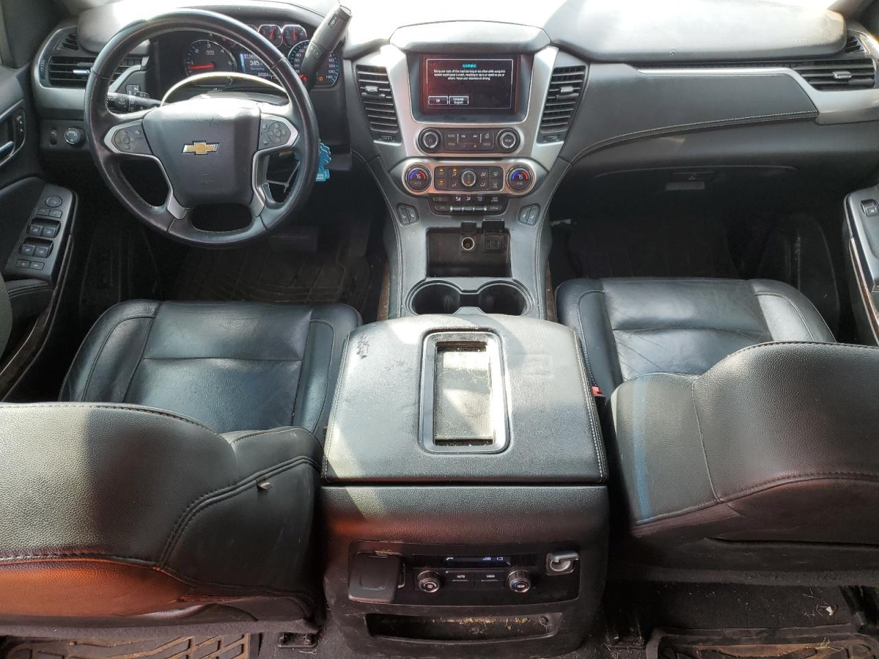 2020 Chevrolet Suburban C1500 Lt - zdjęcie 8