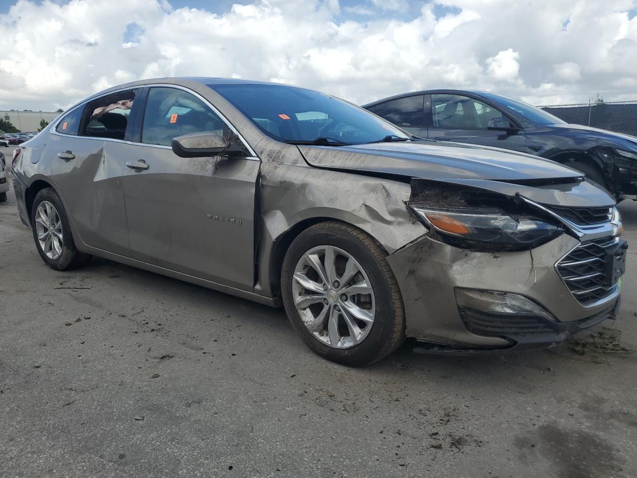 2022 Chevrolet Malibu Lt - zdjęcie 4