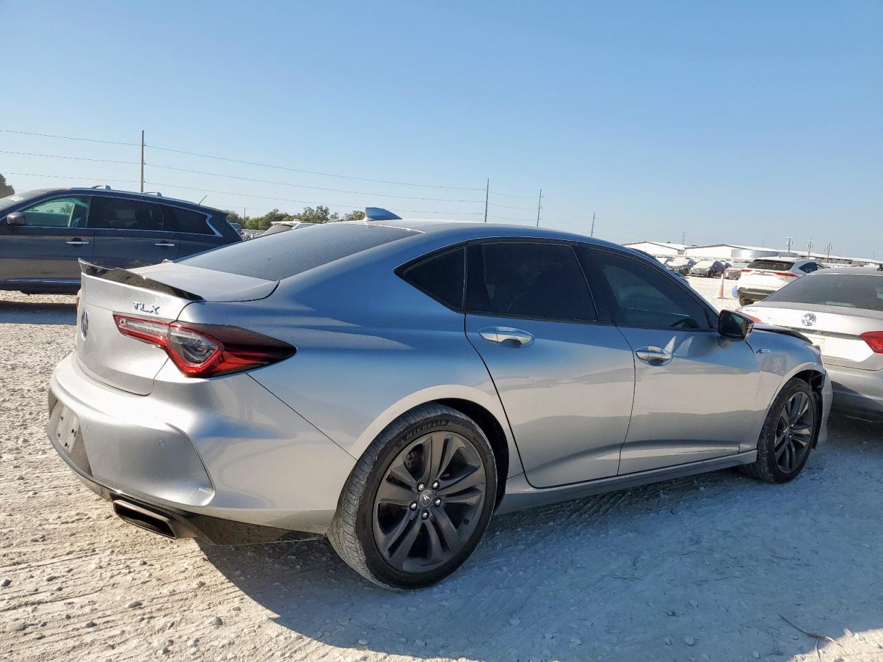 2021 Acura TLX - zdjęcie 3