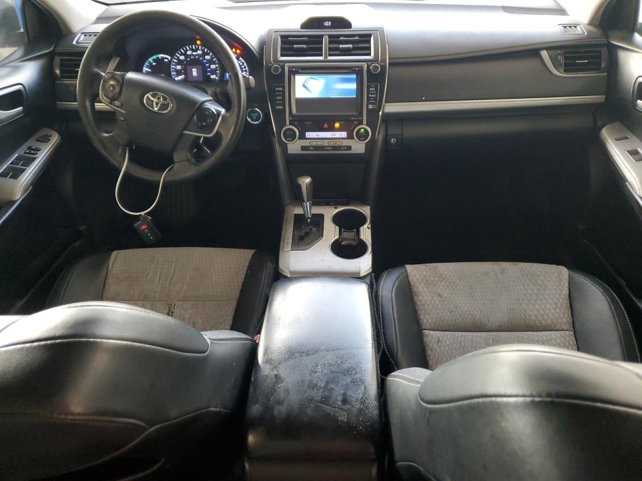 2014 Toyota Camry - zdjęcie 8