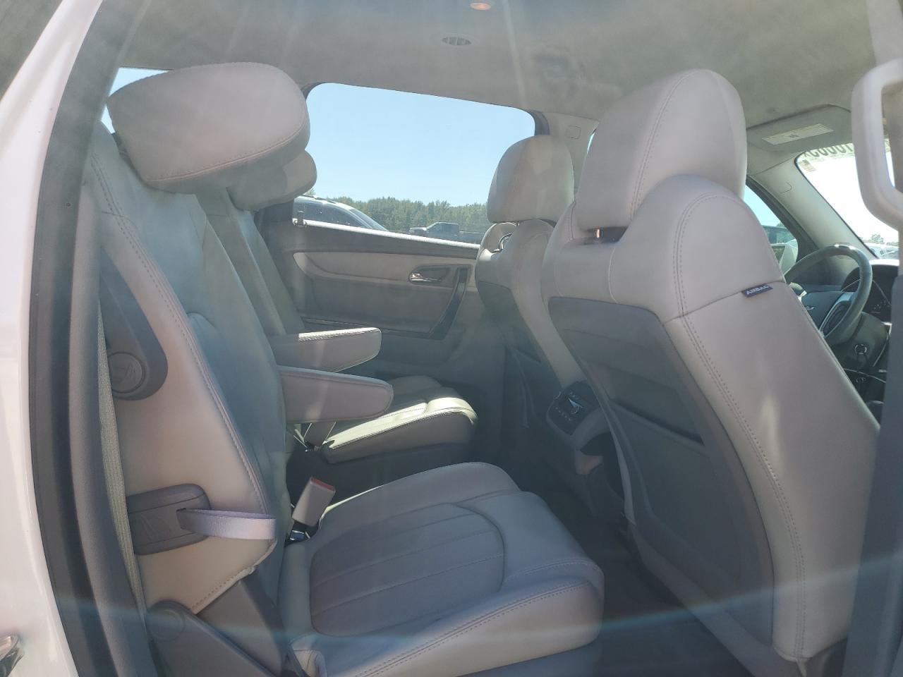 2016 Chevrolet Traverse Ltz - zdjęcie 11