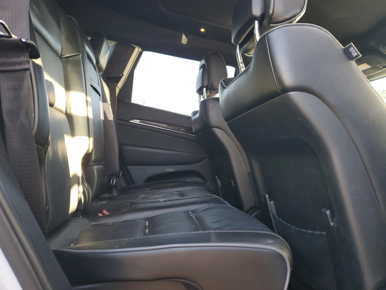 2021 Jeep Grand Cherokee Overland - zdjęcie 11