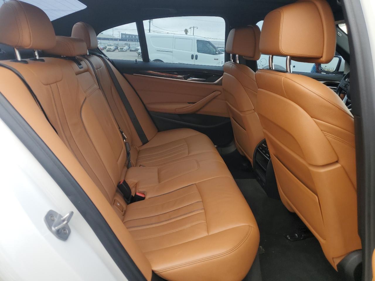 2018 BMW 530E - zdjęcie 10