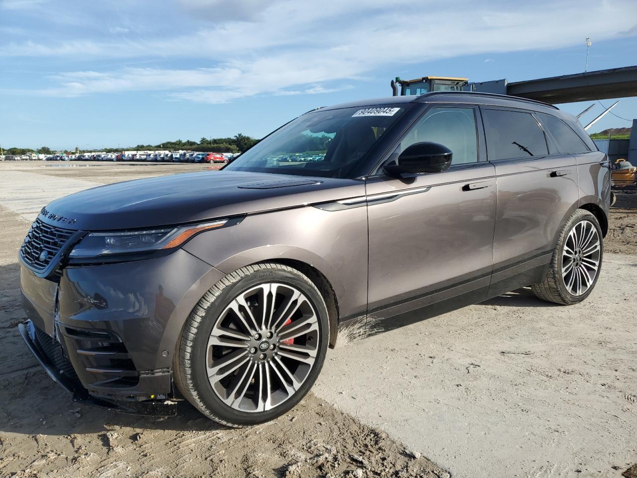 2025 Land Rover Range Rover Velar - zdjęcie główne