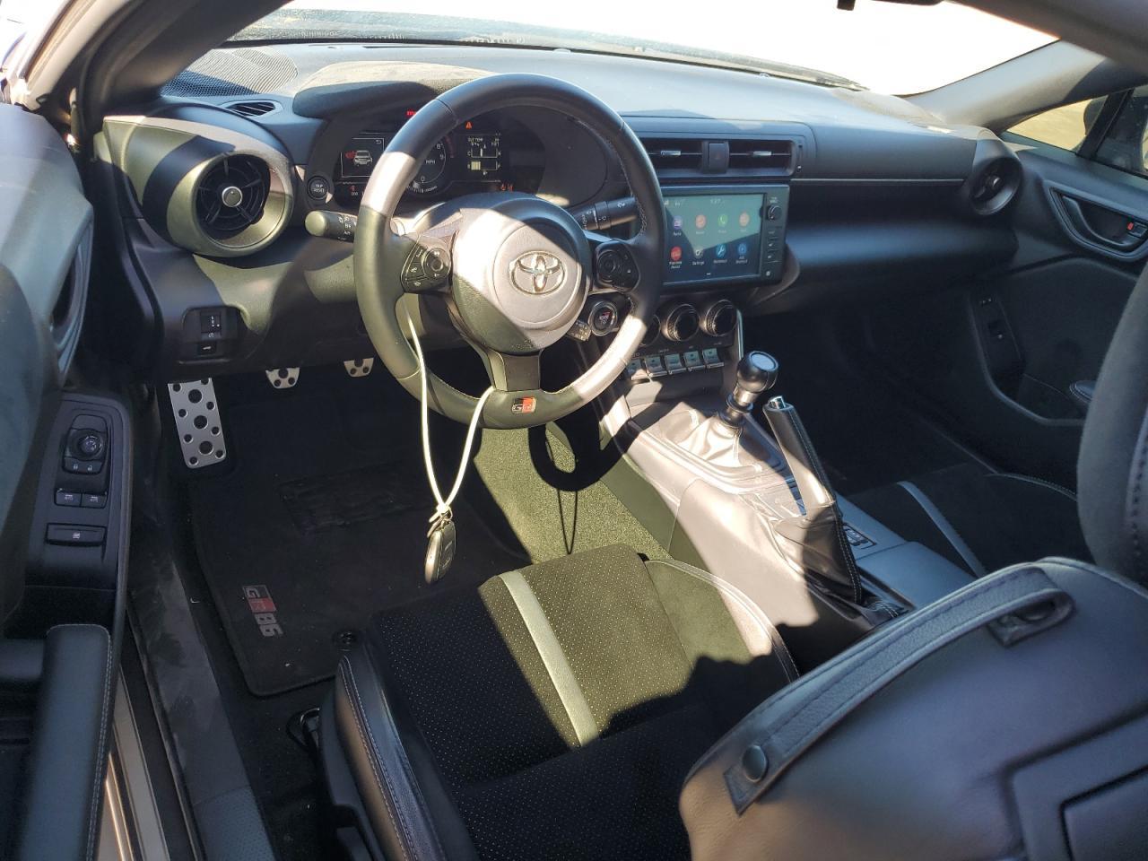 2024 Toyota Gr 86 Premium - zdjęcie 8