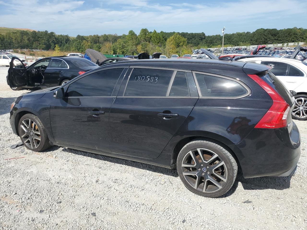 2018 Volvo V60 T5 Dynamic - zdjęcie 2