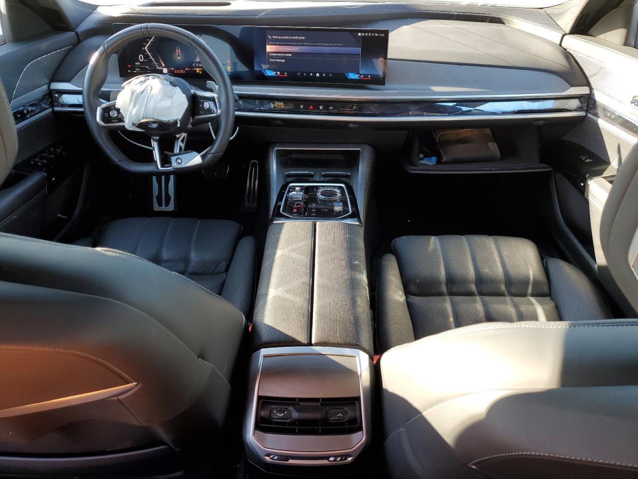 2023 BMW 760 Xi - zdjęcie 8