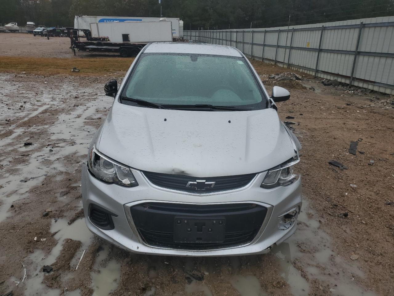2019 Chevrolet Sonic Ls - zdjęcie 5