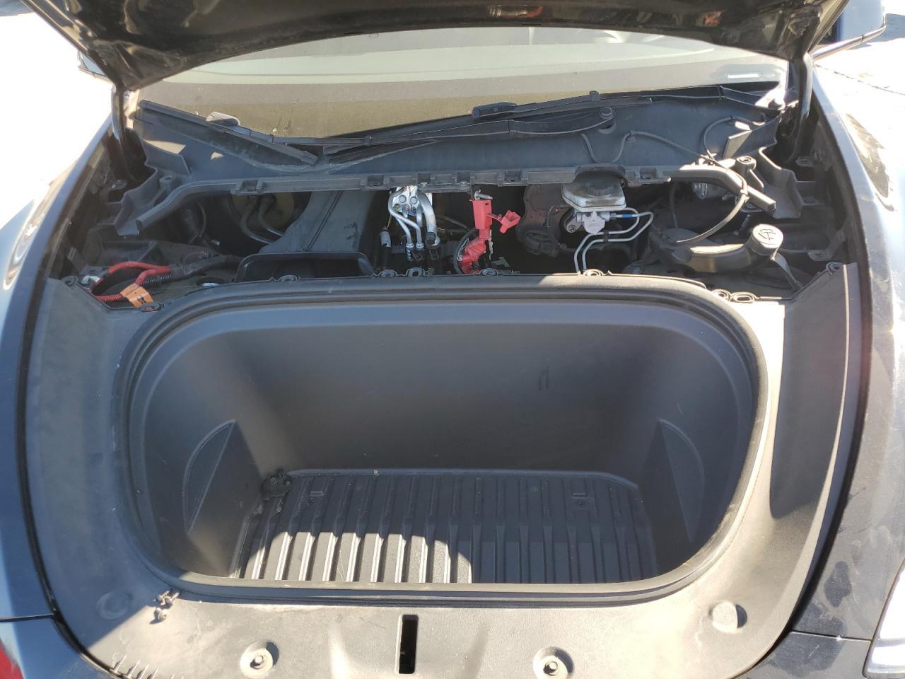 2024 Tesla Model Y - zdjęcie 11