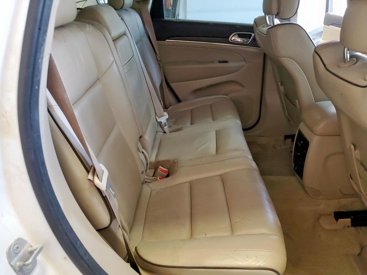 2014 Jeep Grand Cherokee Overland - zdjęcie 11