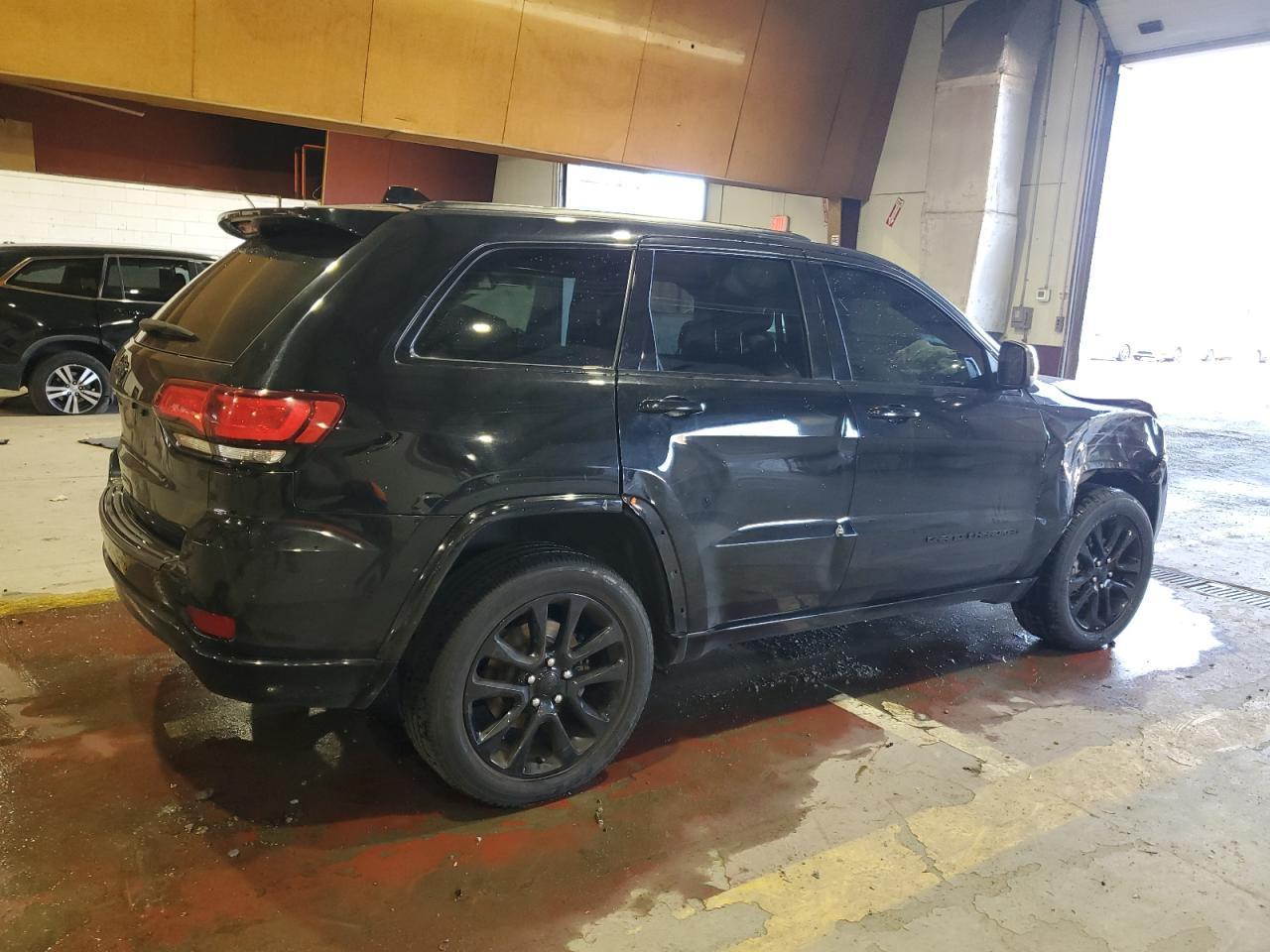 2020 Jeep Grand Cherokee Laredo - zdjęcie 3