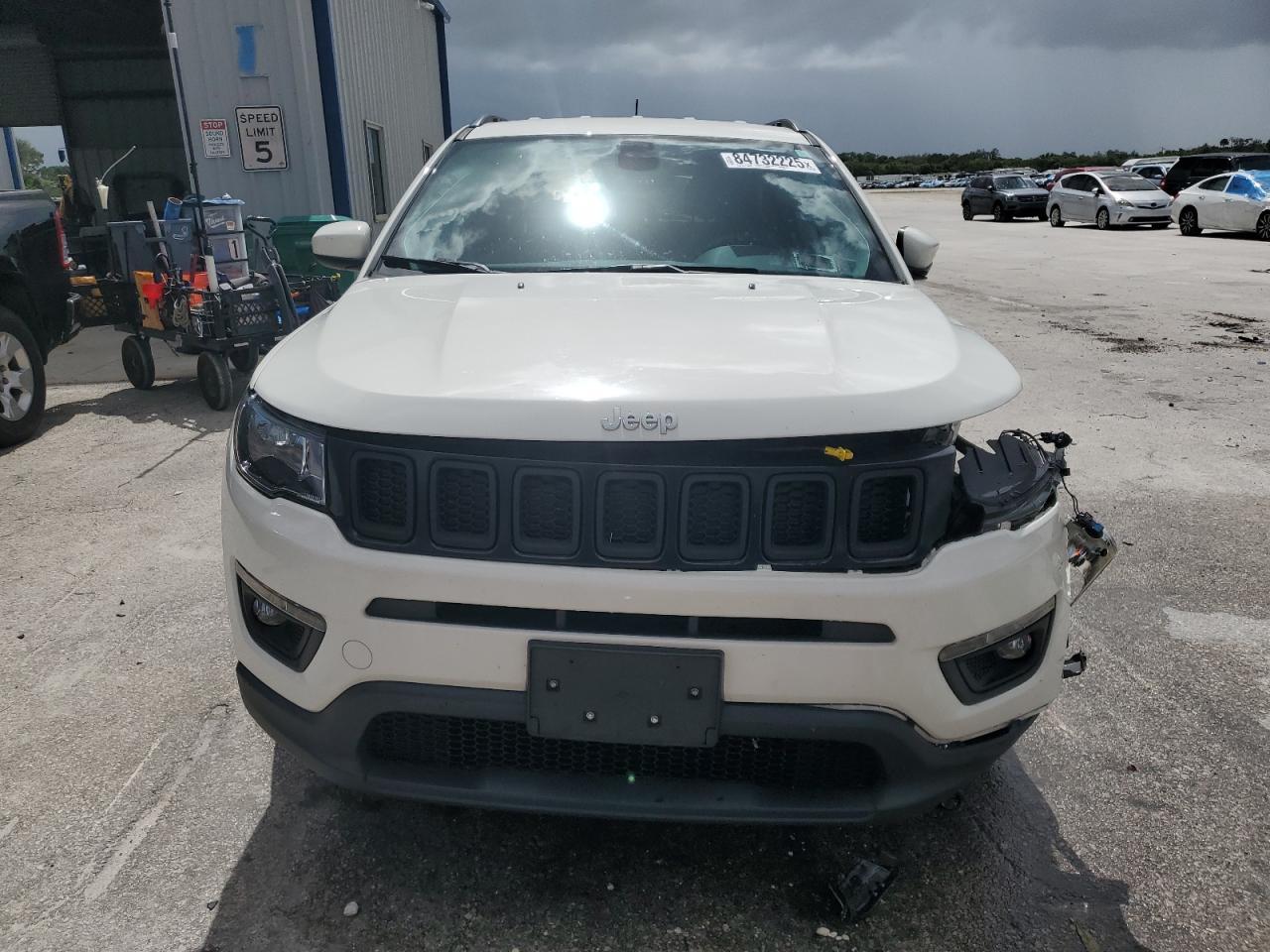 2021 Jeep Compass Latitude - zdjęcie 5
