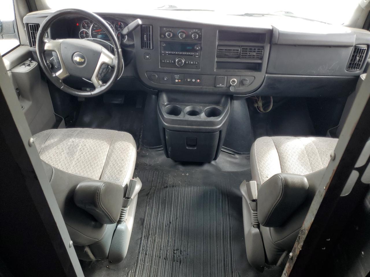 2017 Chevrolet Express G3500 - zdjęcie 8
