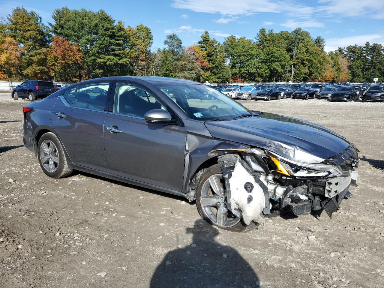 2019 Nissan Altima - zdjęcie 4