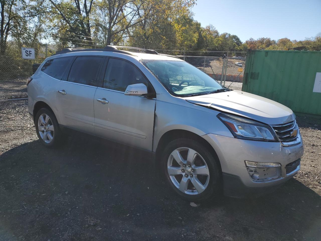 2017 Chevrolet Traverse - zdjęcie 4