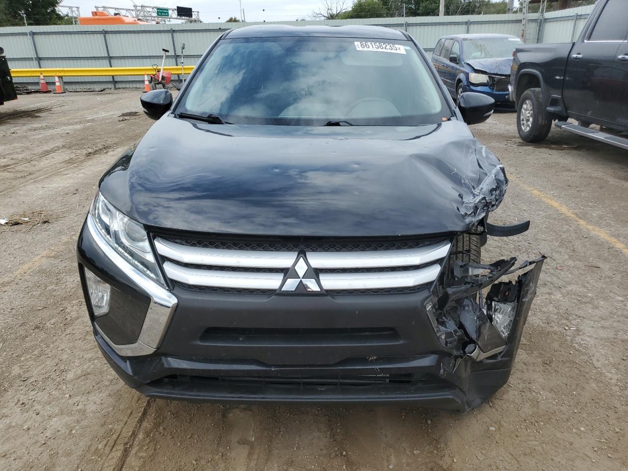2019 Mitsubishi Eclipse Cross Es - zdjęcie 5