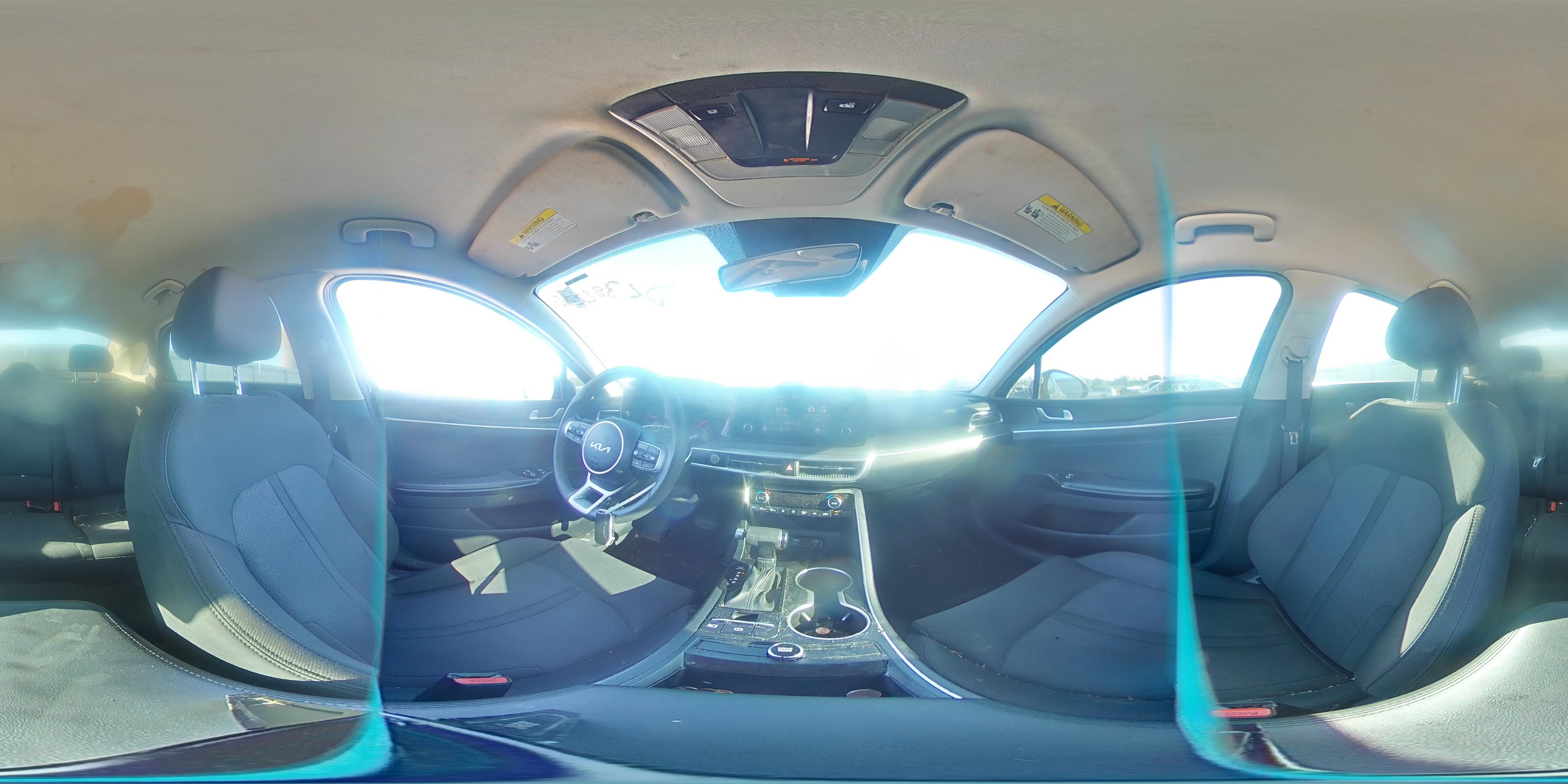 2022 Kia K5 - zdjęcie 14