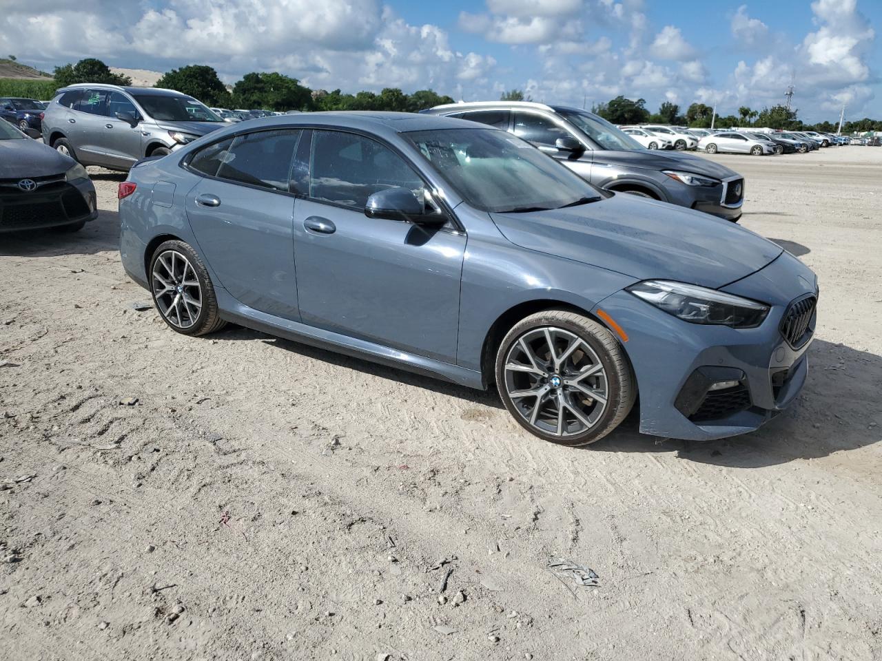 2022 BMW 228Xi - zdjęcie 4
