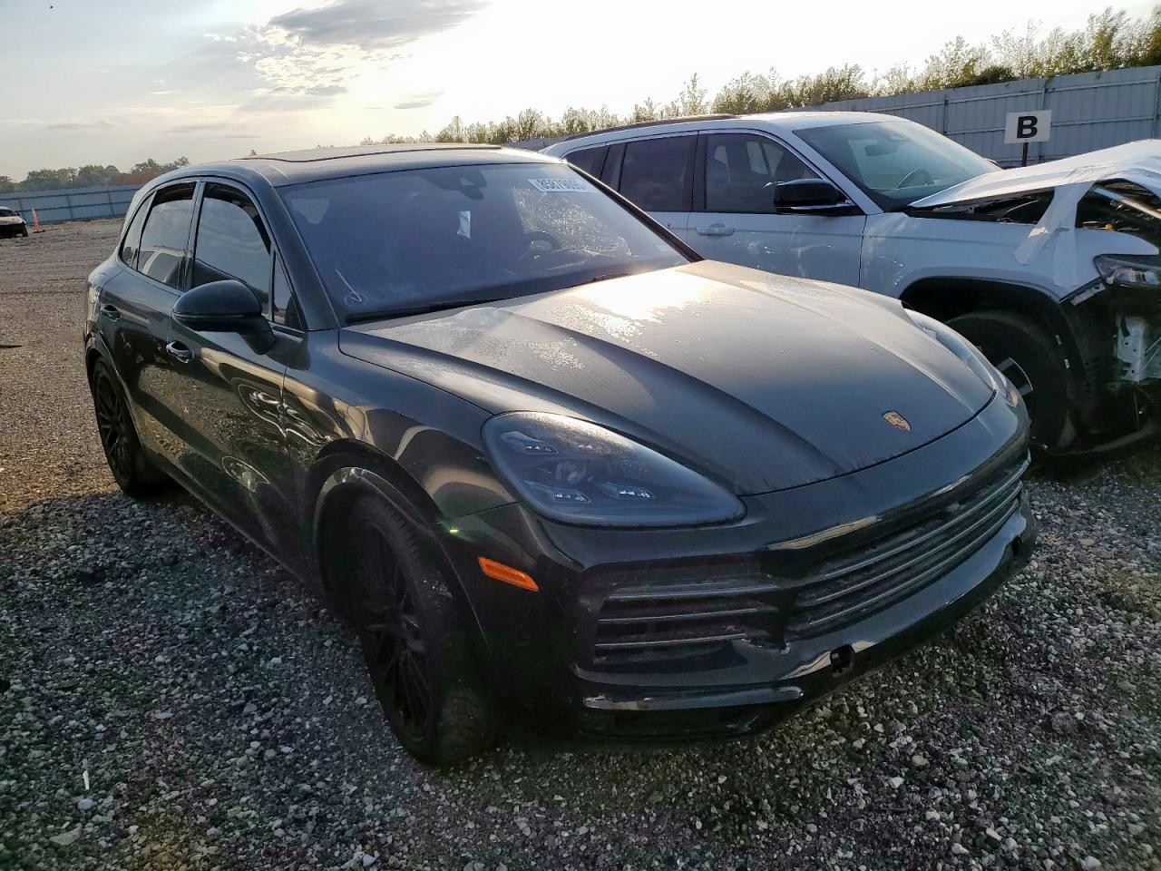 2023 Porsche Cayenne S - zdjęcie 4