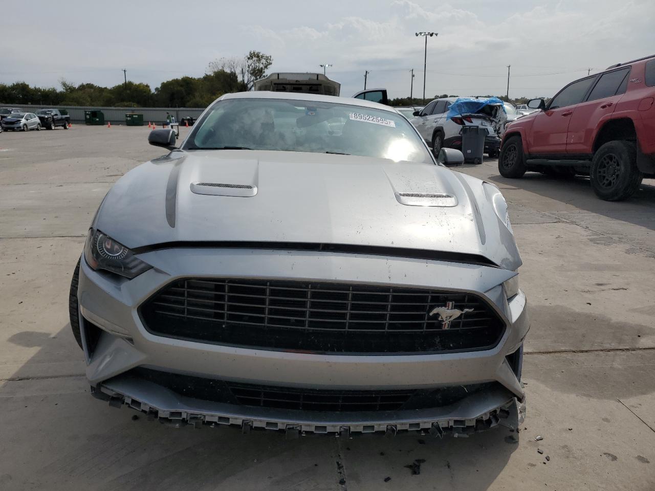 2020 Ford Mustang - zdjęcie 5