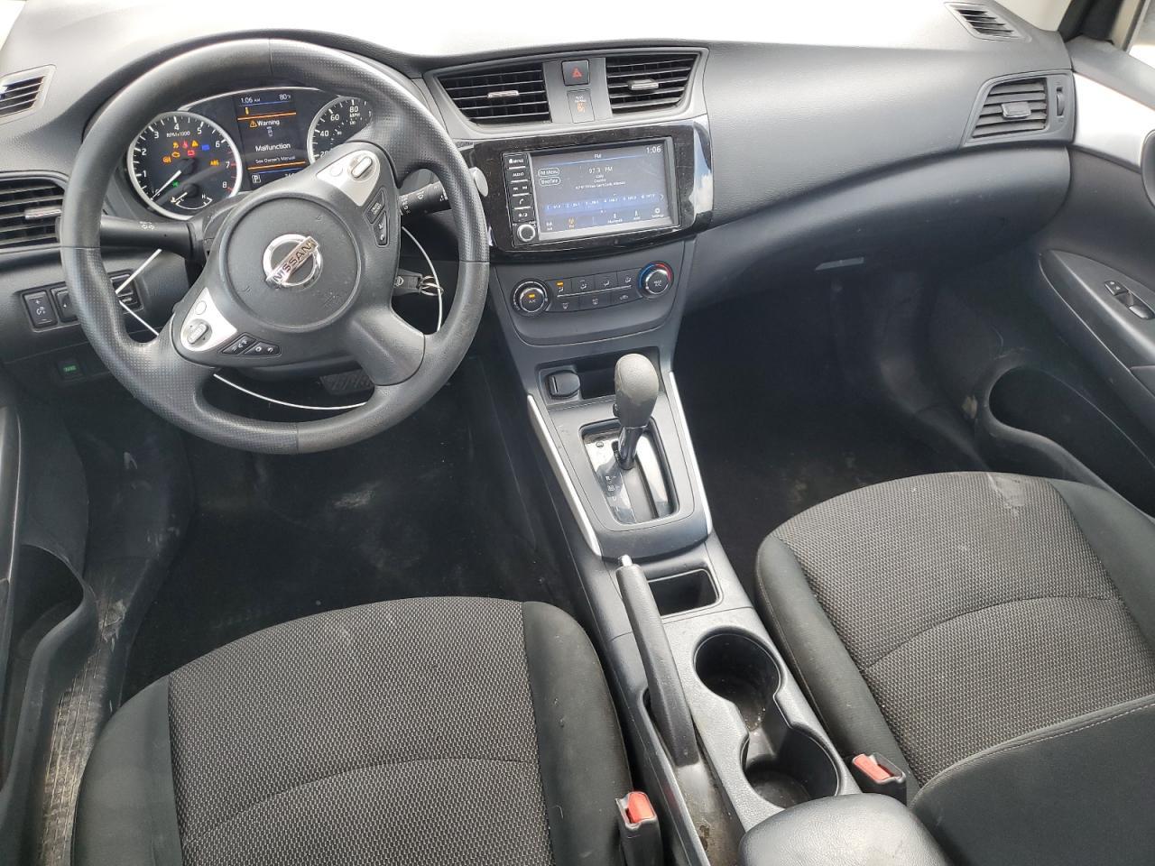 2019 Nissan Sentra - zdjęcie 8