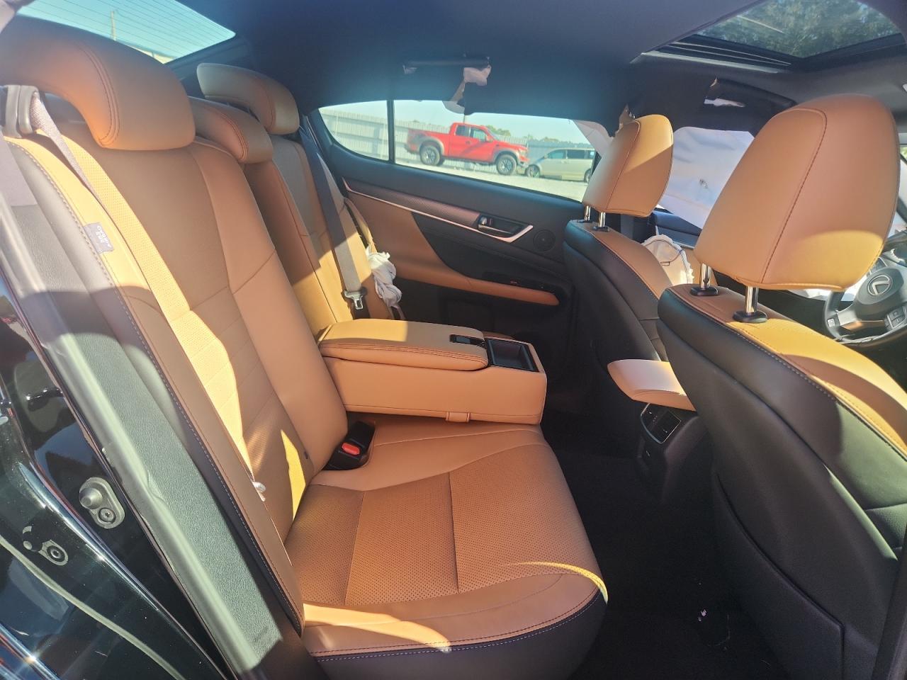 2020 Lexus GS - zdjęcie 10