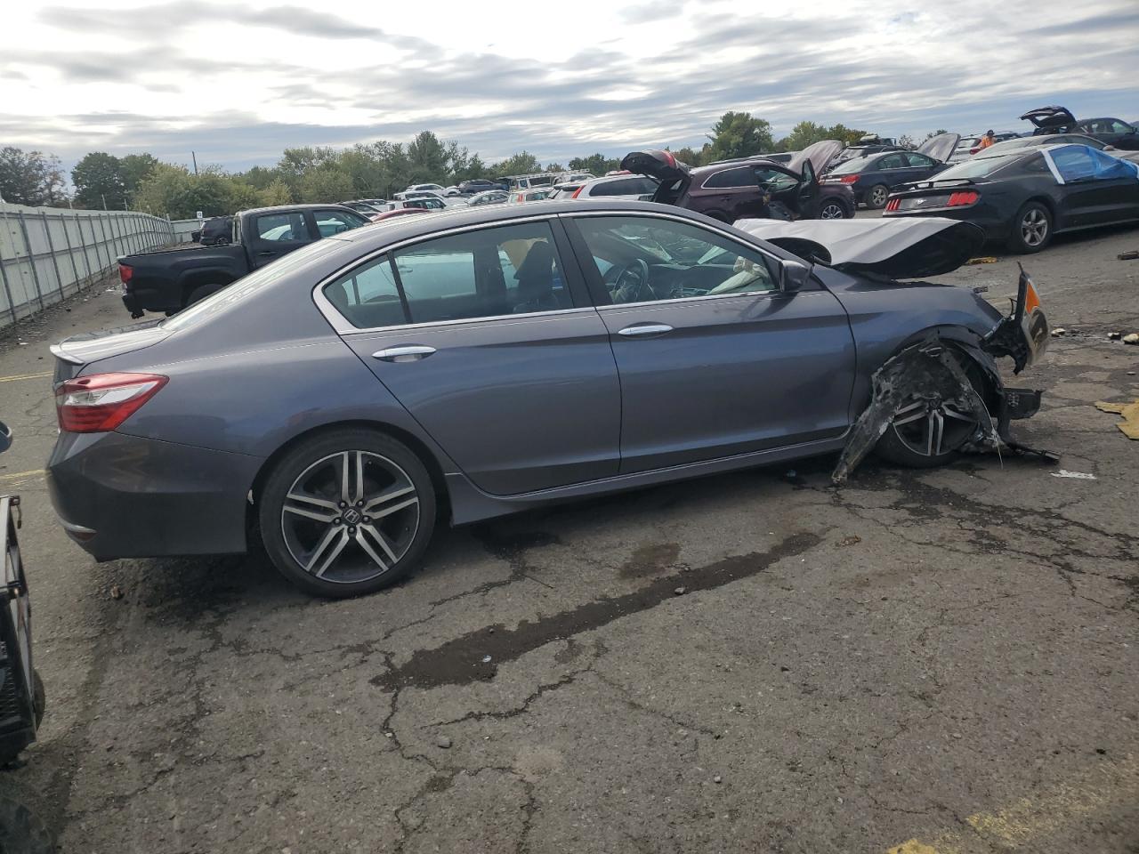 2017 Honda Accord - zdjęcie 3
