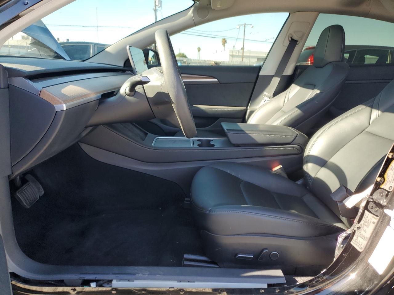 2023 Tesla Model 3 - zdjęcie 7