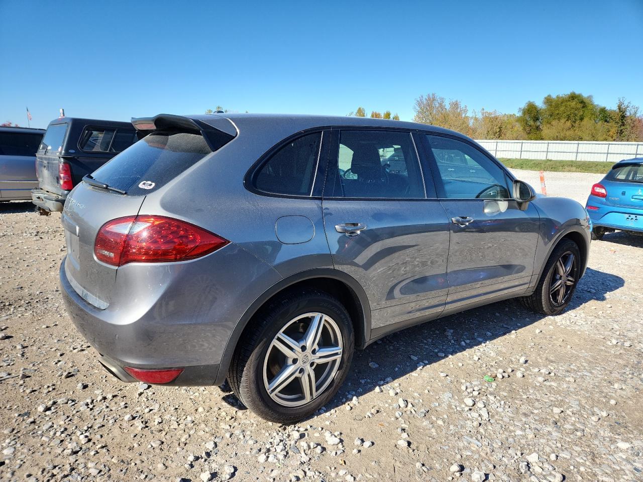 2014 Porsche Cayenne S - zdjęcie 3