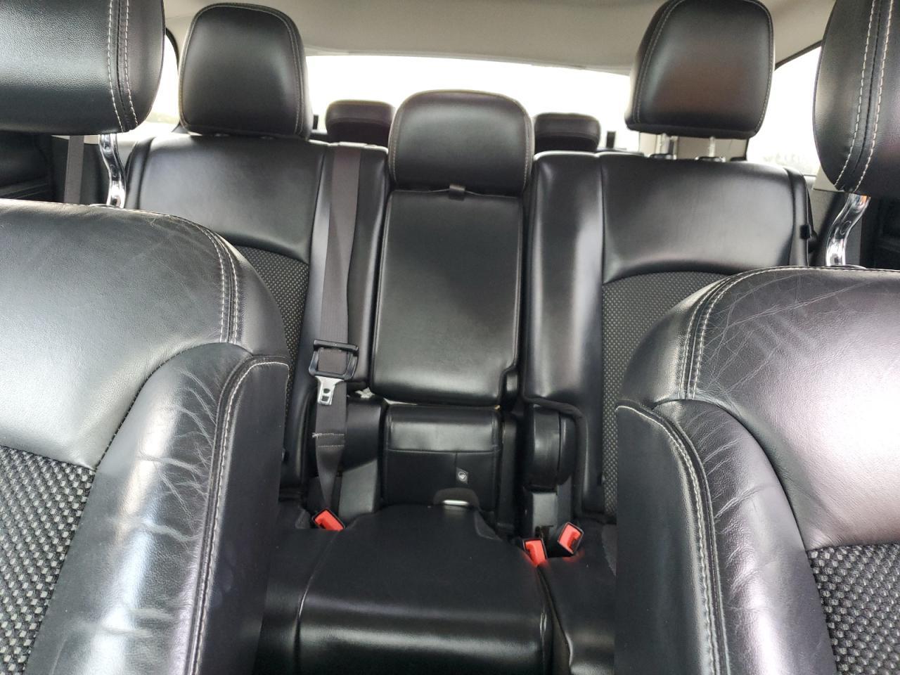 2017 Dodge Journey Crossroad - zdjęcie 10