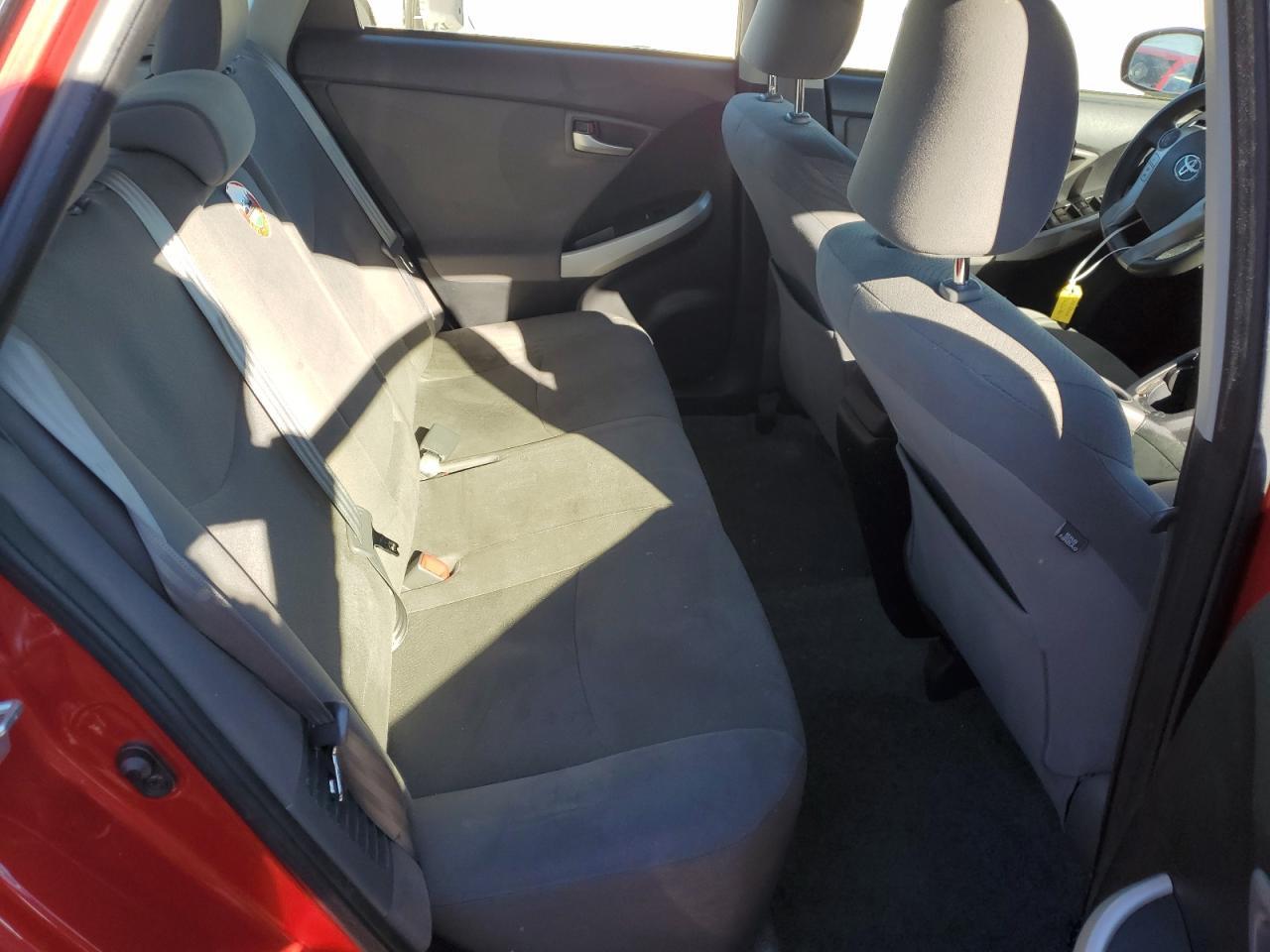 2013 Toyota Prius - zdjęcie 10