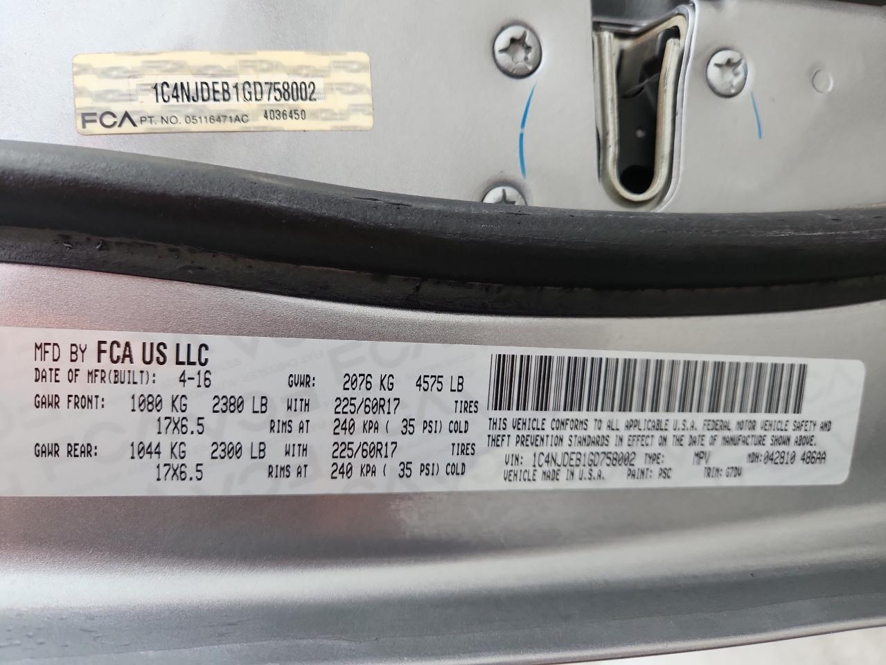 2016 Jeep Compass Latitude - zdjęcie 13