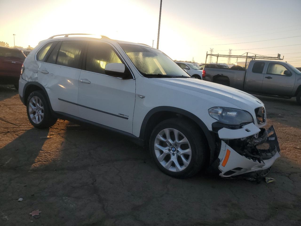 2013 BMW X5 xDrive35I - zdjęcie 4