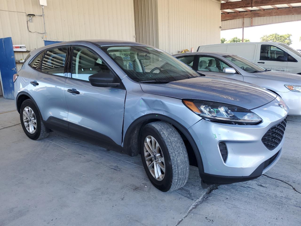 2022 Ford Escape - zdjęcie 4