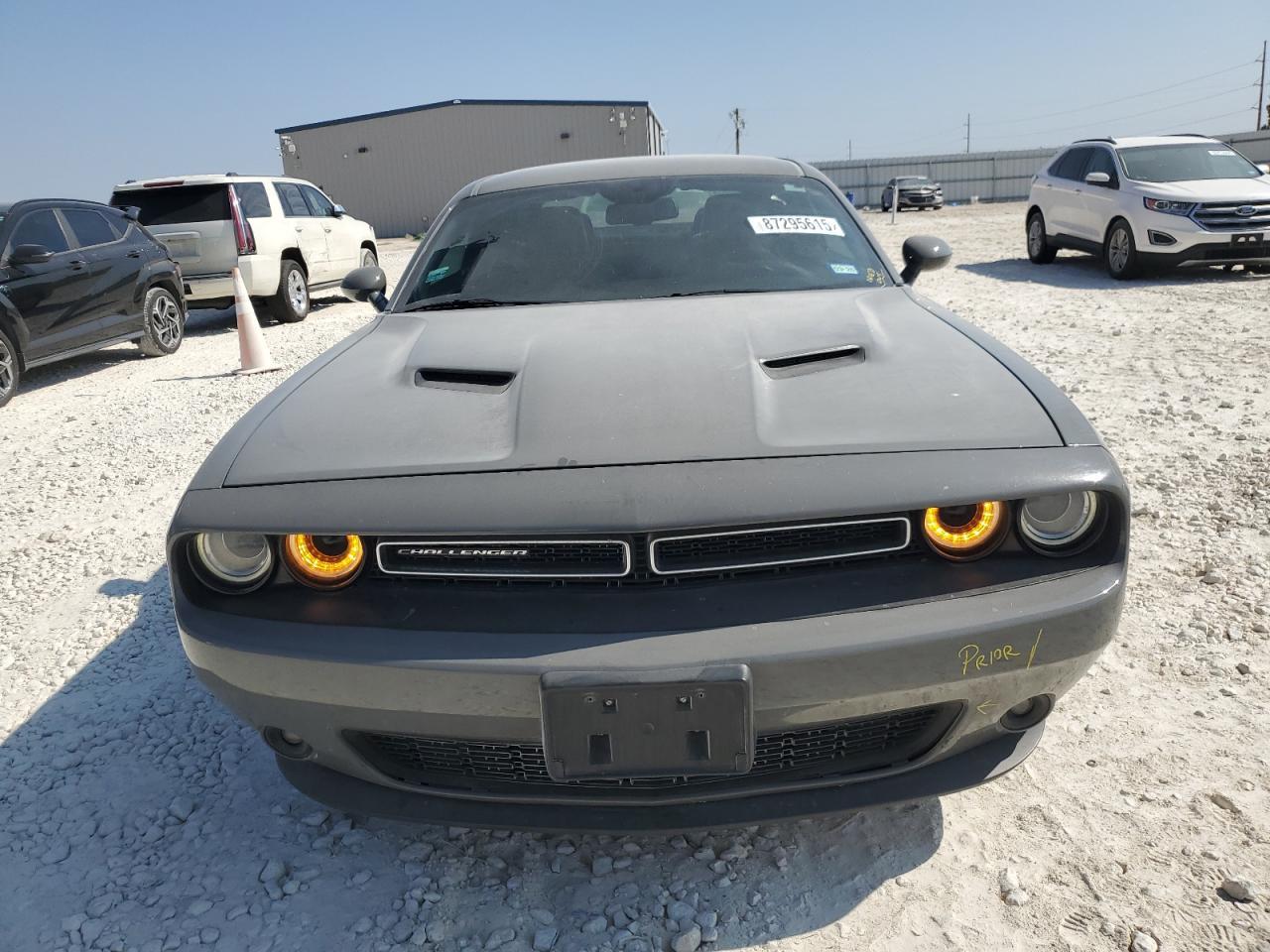 2017 Dodge Challenger - zdjęcie 5