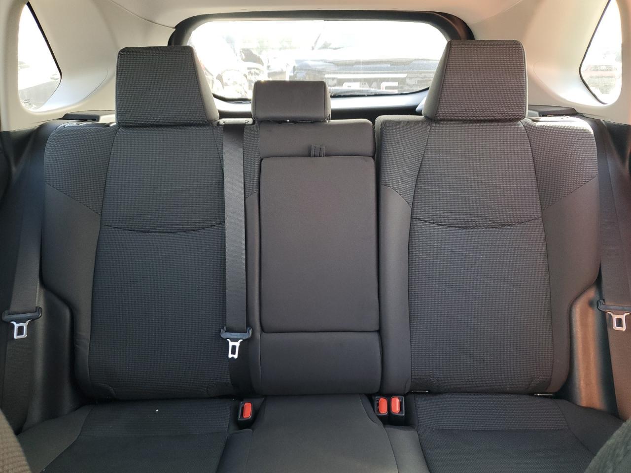 2023 Toyota RAV 4 - zdjęcie 10