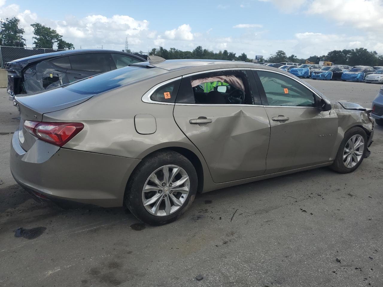 2022 Chevrolet Malibu Lt - zdjęcie 3