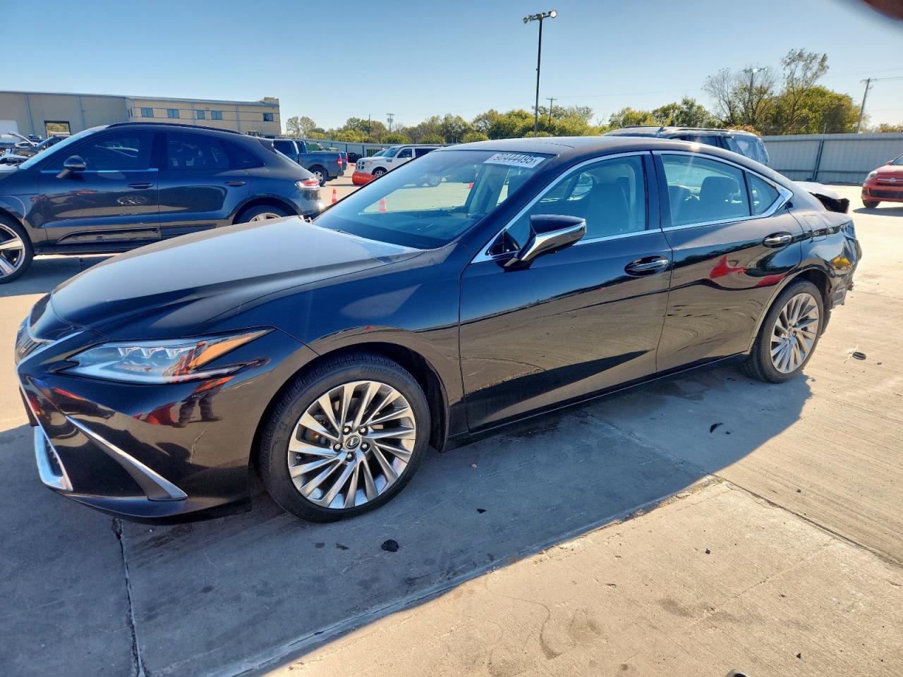 2020 Lexus ES - zdjęcie główne